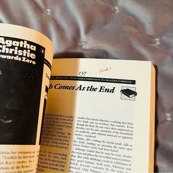 The Bedside Bathtub & Armchair Companion to Agatha Christie Book 1986 Dick Riley - Picture 5 of 11